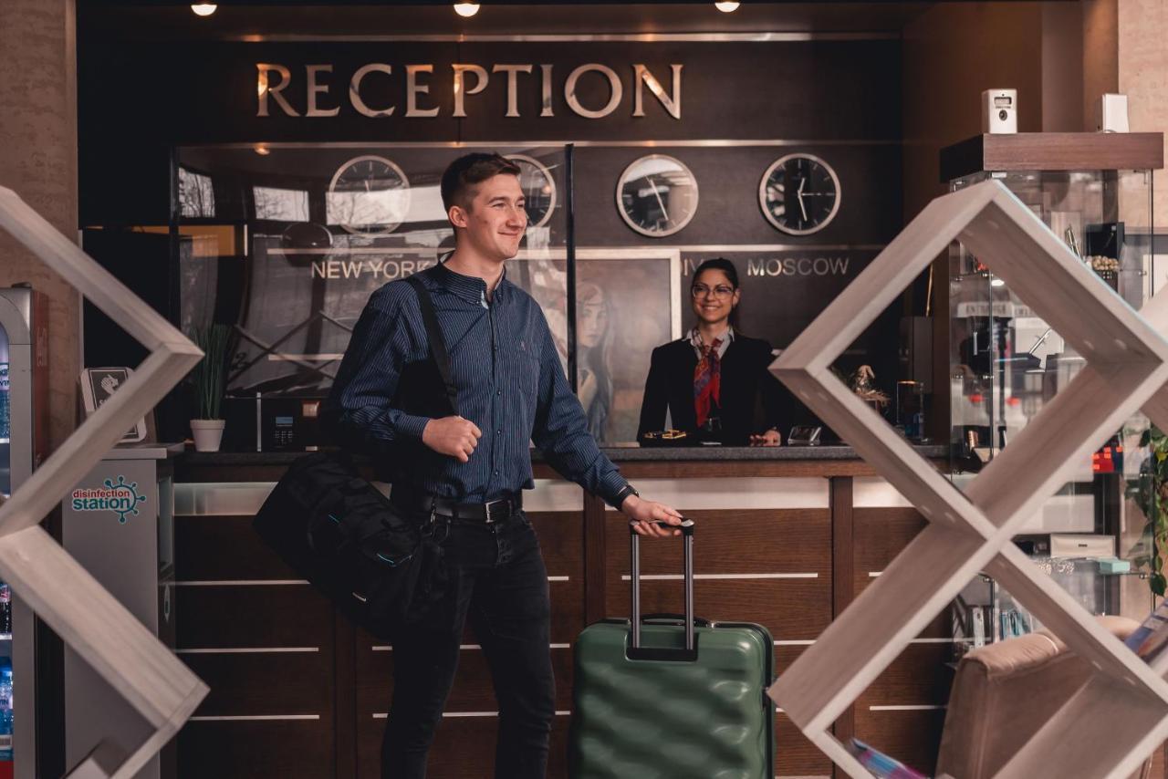 Hotel Business